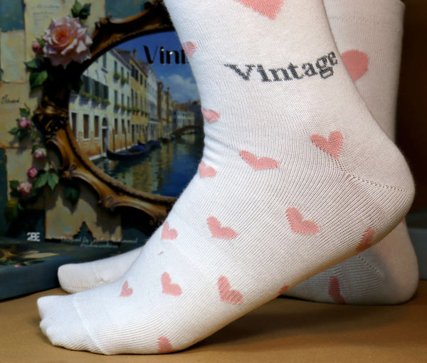 πΈ Vintage Year Gift Box 2026