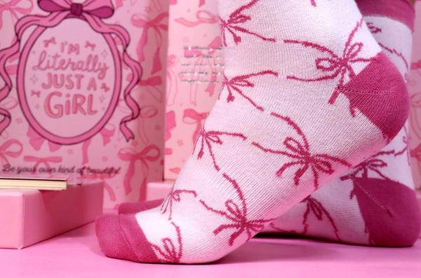 💖 I Am Just A Girl Year Gift Box 2026